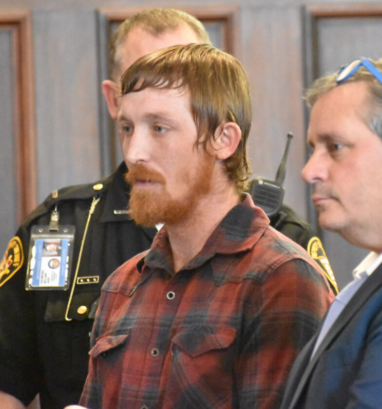 Man gets 18 months in prison for slurs, domestic violence - The Vindicator